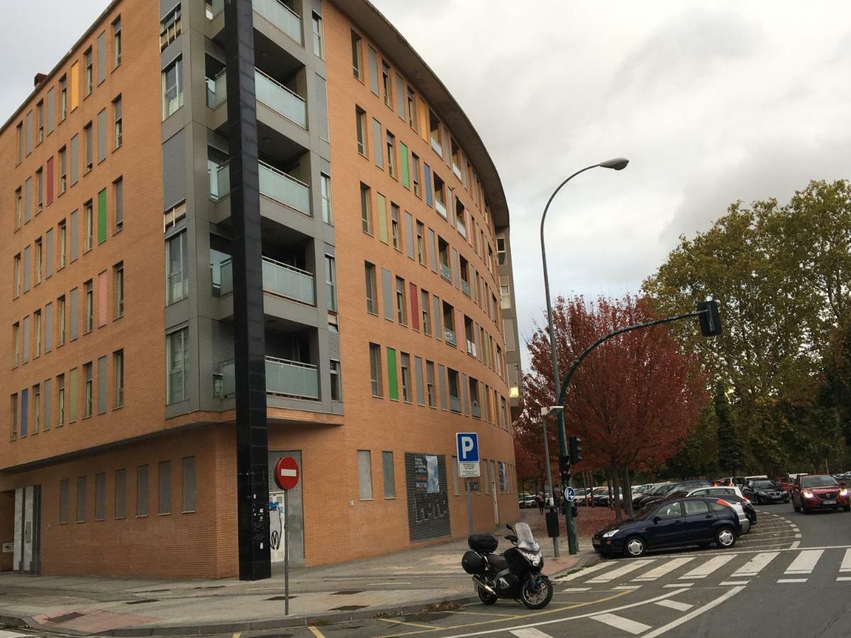 Skylinepamplona Appartement Buitenkant foto
