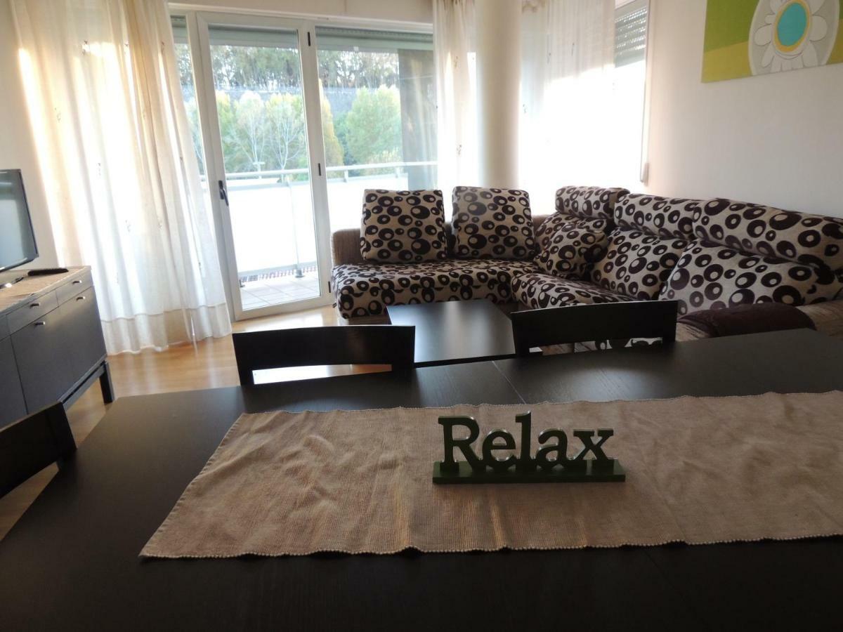Skylinepamplona Appartement Buitenkant foto